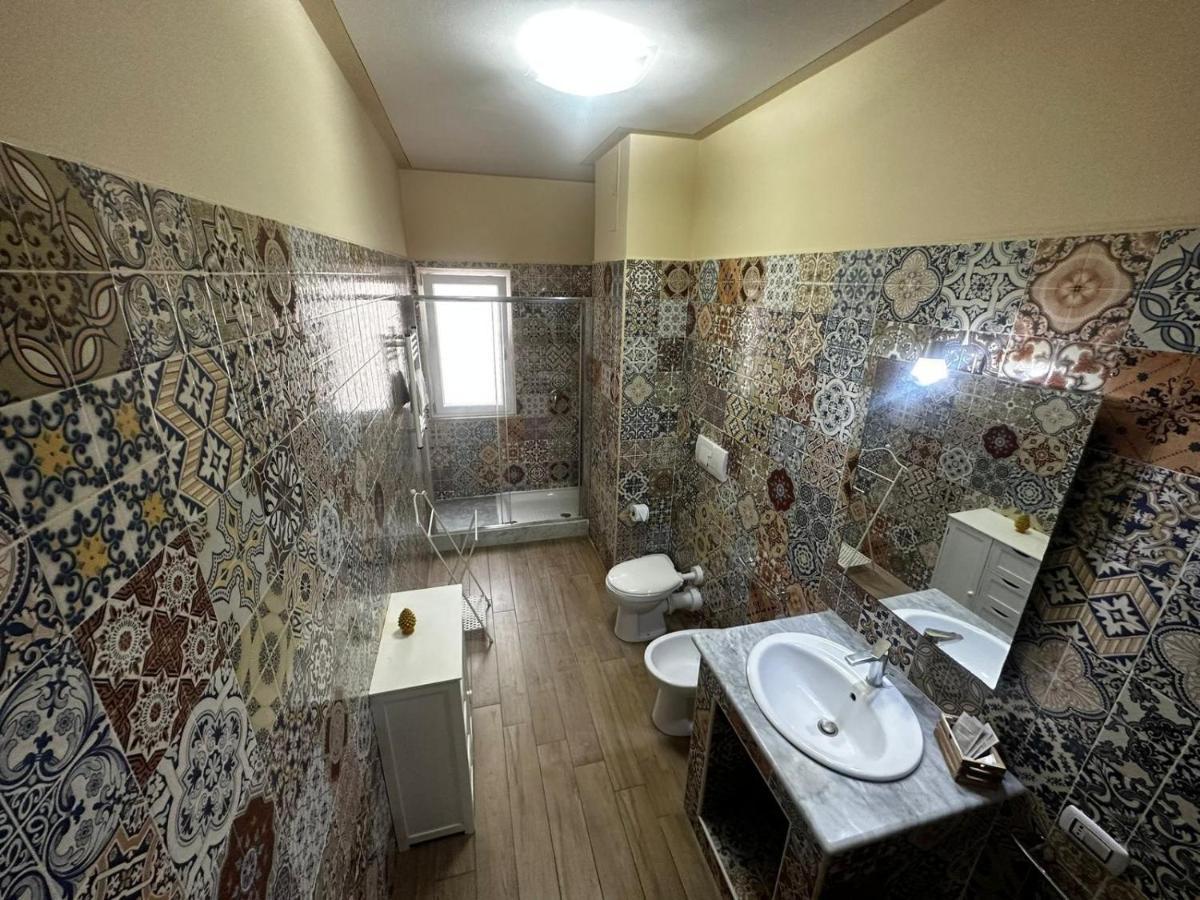 Iris Room Palermo Bagian luar foto
