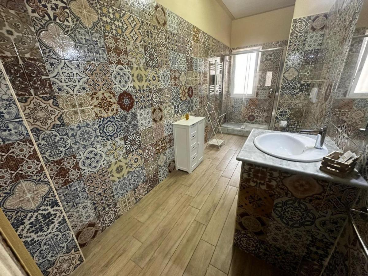 Iris Room Palermo Bagian luar foto